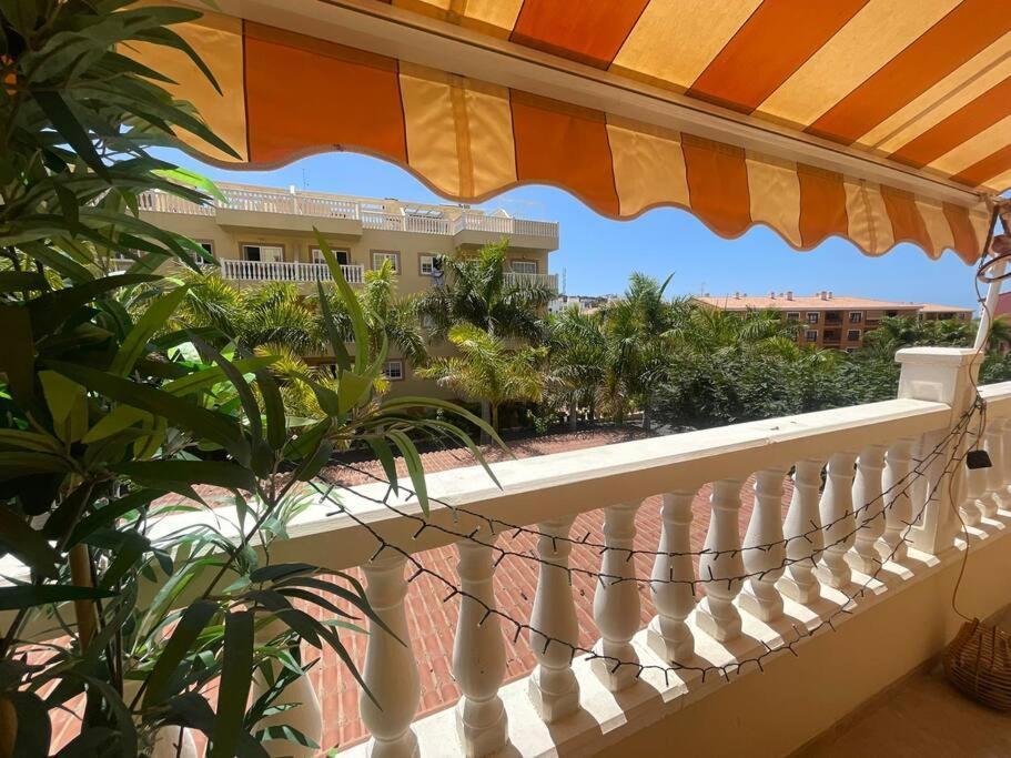 Апартаменты Lovely Primavera Palm Mar Экстерьер фото