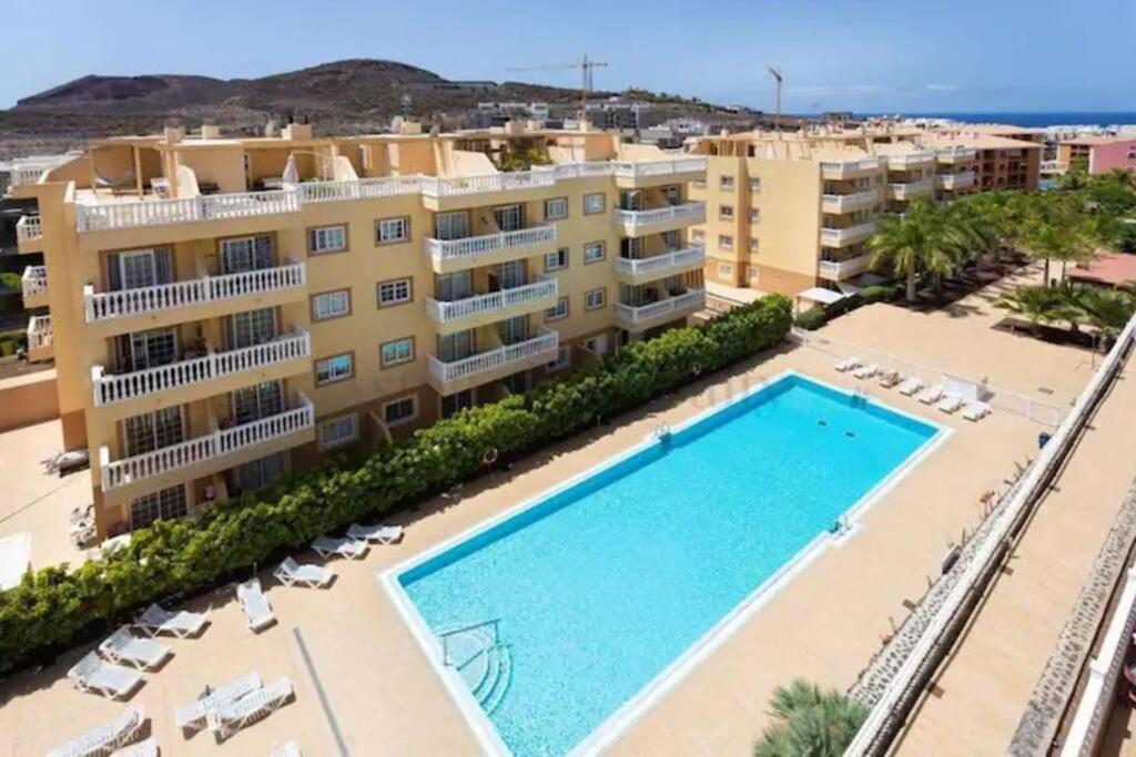 Апартаменты Lovely Primavera Palm Mar Экстерьер фото